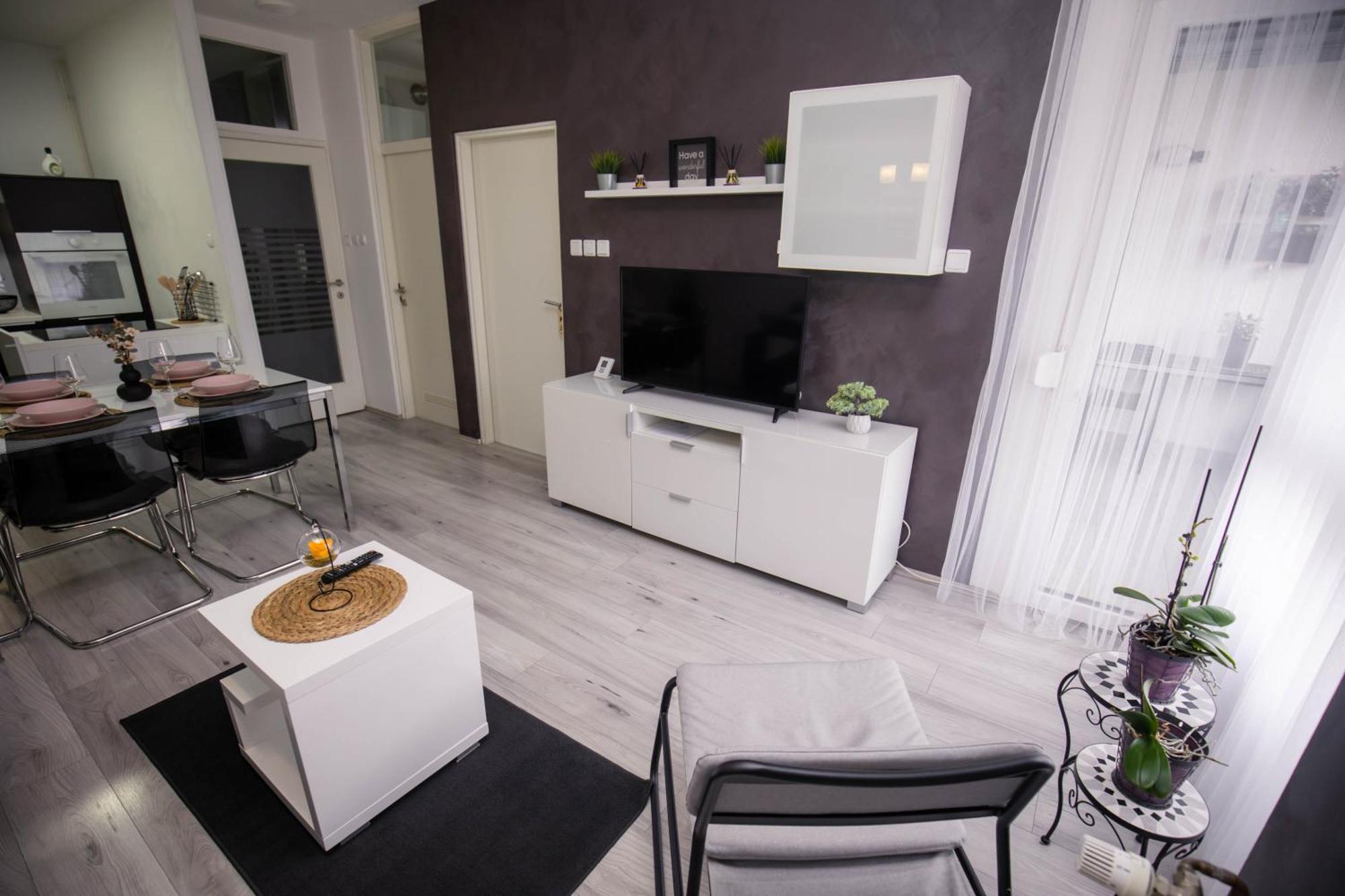 Appartement Apartman Day à Čakovec Extérieur photo
